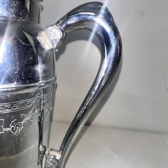 Vintage Chrome Plated Art Deco Grape Vine Design Martini Cocktail Shaker - Picture 7 of 8
